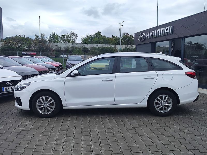 Hyundai i30 1.0 T-GDI/88kW Comfort - fotka 8 z 27
