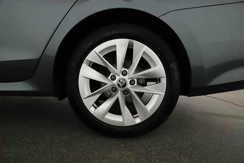 Škoda Octavia (2021) Ambition 1.0 TSI, Navi - fotka 21 z 21