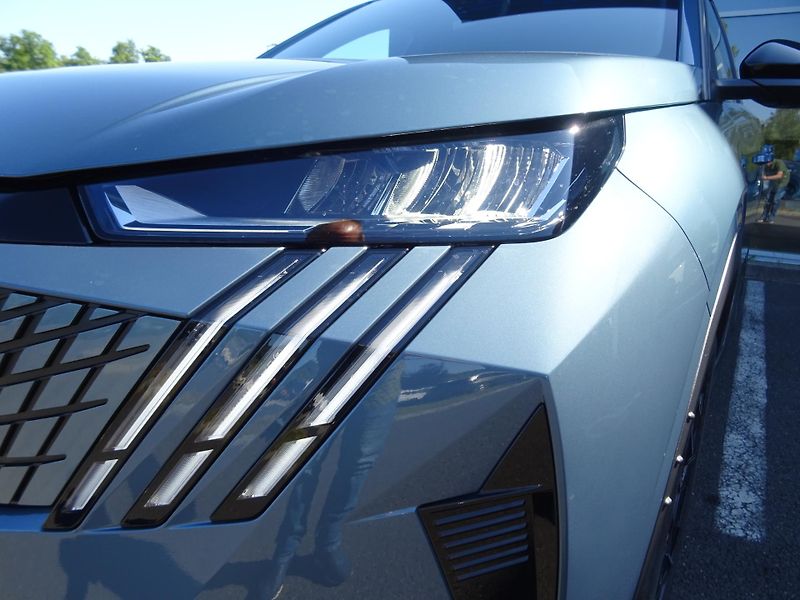 Peugeot 3008 (2026) BUSINESS Hybrid 145k e-DCS6 - fotka 46 z 49