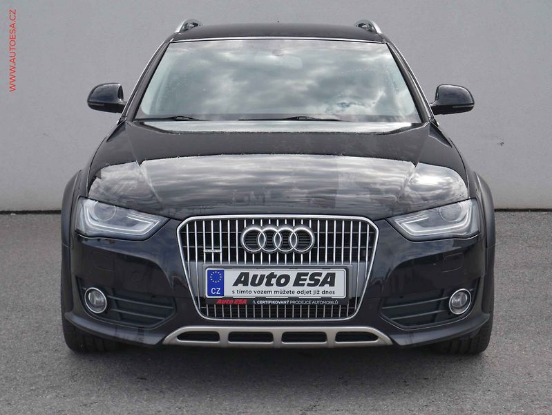Audi A4 Allroad (2012) 3.0 TDi quattro, AT, bixen - fotka 2 z 20