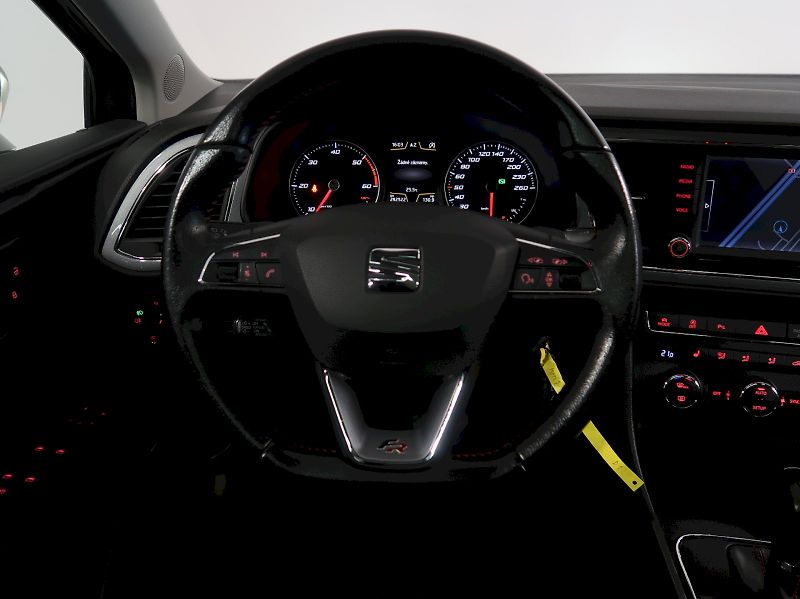 Seat Leon (2015) ST 2.0TDI 135KW FR NAVI PANORA - fotka 17 z 37
