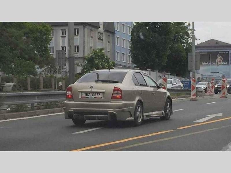 Hrůzy tuzingu. I takhle se u nás upravují domácí škodovky.