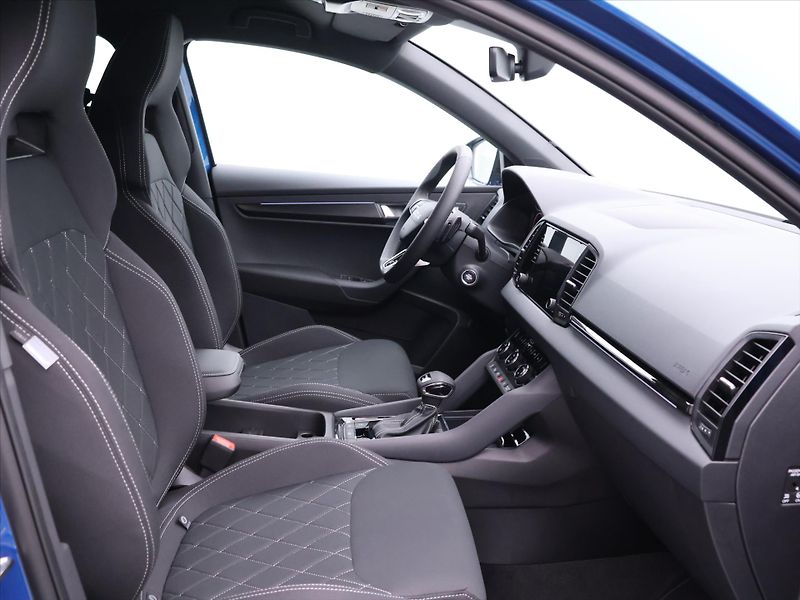 Škoda Karoq 2,0 TDI 4x4 DSG Sportline DPH - fotka 15 z 41