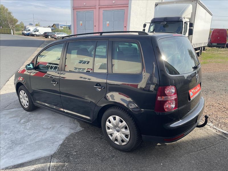 Volkswagen Touran 1,4TSI 103kW*jen 96.tis.km*Roz - fotka 7 z 40
