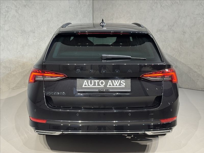 Škoda Octavia 2,0 TDi  Sportline Virtual LED - fotka 9 z 49