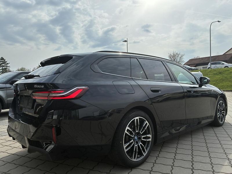 BMW Řada 5 (2024) - fotka 4 z 6