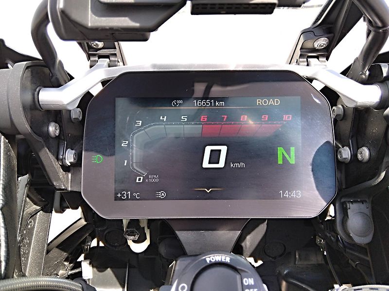 BMW (2020) R 1250 GS - fotka 14 z 17