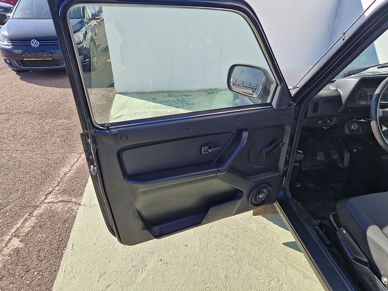 Lada Niva 1.7 Taiga 4x4 - fotka 13 z 24