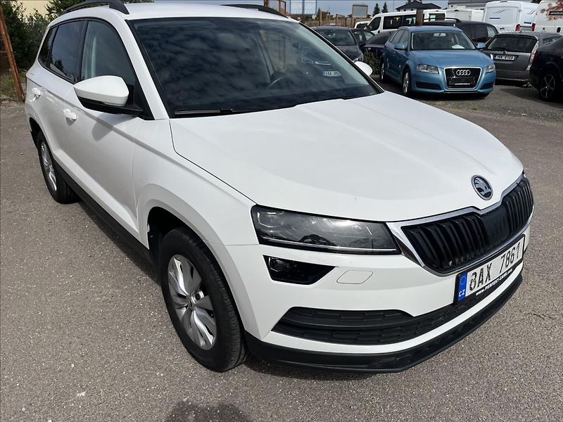 Škoda Karoq 2,0 TDi 110 4x4 DSG TAŽNÉ -DPH - fotka 3 z 46