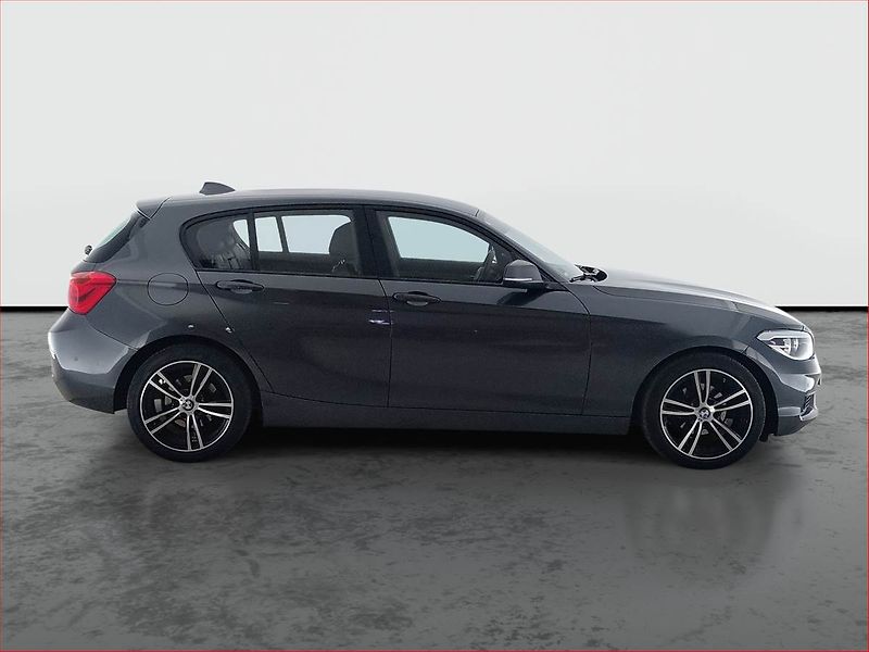 BMW Řada 1 (2017) 118d, Automat, Navi, Tempomat - fotka 6 z 20