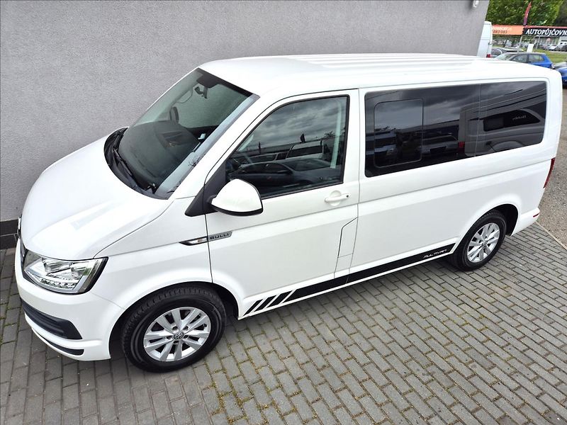 Volkswagen Multivan (2016) 2,0 TDI DSG 110Kw Webasto - fotka 2 z 39