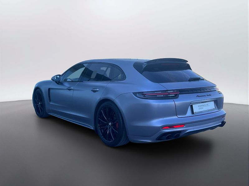 Porsche Panamera Turbo - fotka 3 z 30