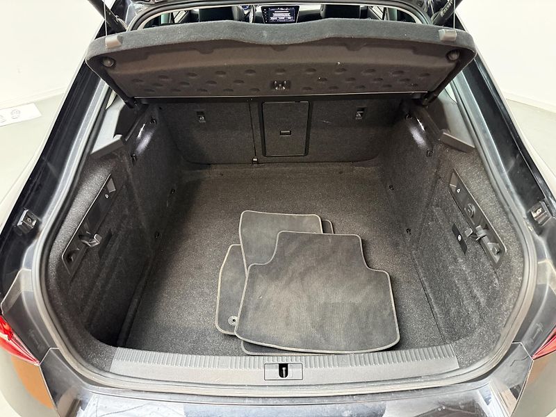 Škoda Superb 2.0 TDI 147kW L&K 4x4 DSG - fotka 15 z 16