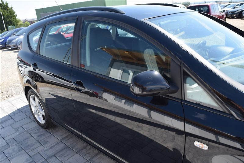 Seat Altea 1,6 TDI 77KW ALU KLIMA - fotka 9 z 44