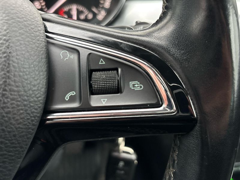 Škoda Superb AMBITION DSG - fotka 24 z 25