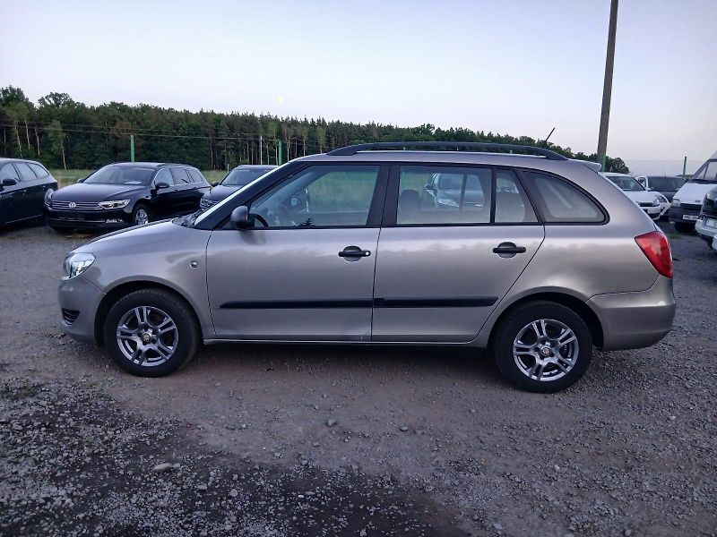 Škoda Fabia 1.2 TSI, facelift - fotka 15 z 33