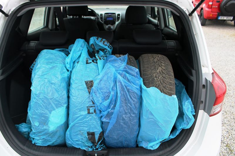 Hyundai ix20 (2015) 1,6 CRDI KLIMA KOUPENO CZ ALU - fotka 11 z 17