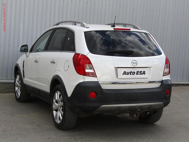 Opel Antara (2013) 2.2 CDTi 4x4, Cosmo, bixen - fotka 6 z 17