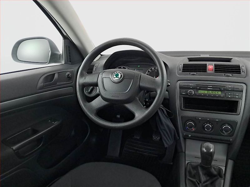 Škoda Octavia (2012) 1.6 - fotka 7 z 19