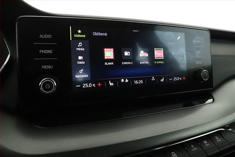 Škoda Octavia (2022) Ambition 2.0 TDI, ČR,1.maj - fotka 9 z 18