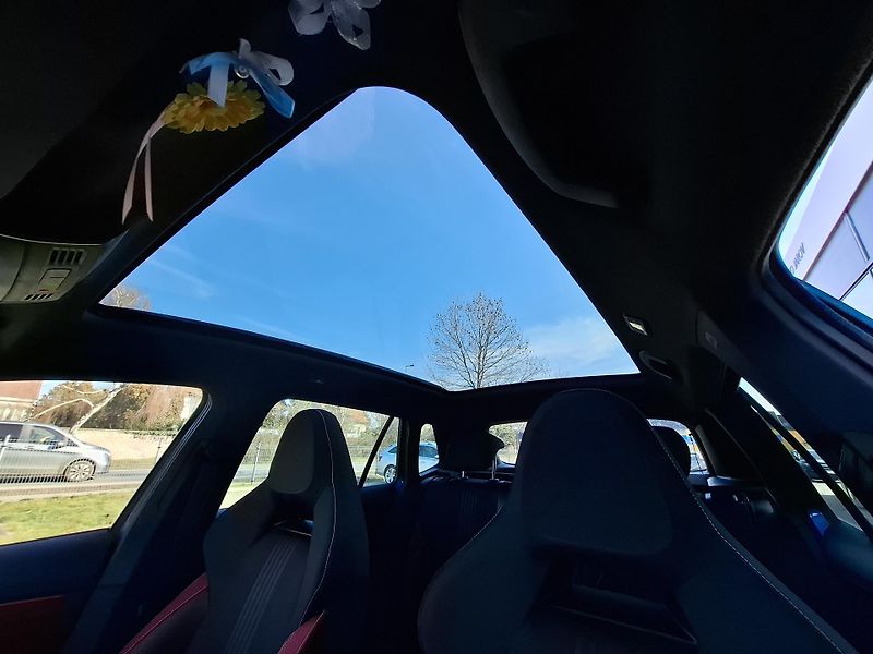Škoda Kamiq (2020) 1.6 TDI,Monte Carlo,CZ,Top  - fotka 15 z 23