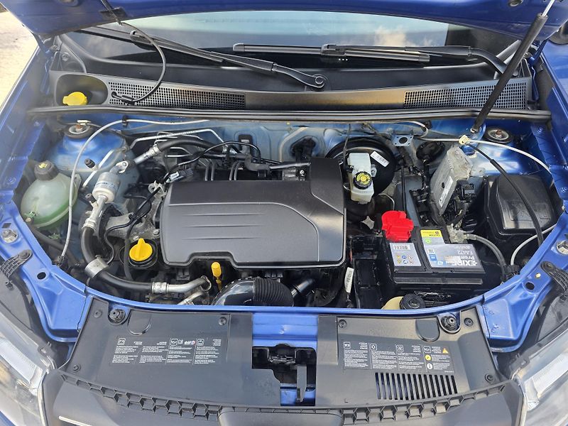 Dacia Sandero 1 2 TZ Klimatizace  - fotka 12 z 19
