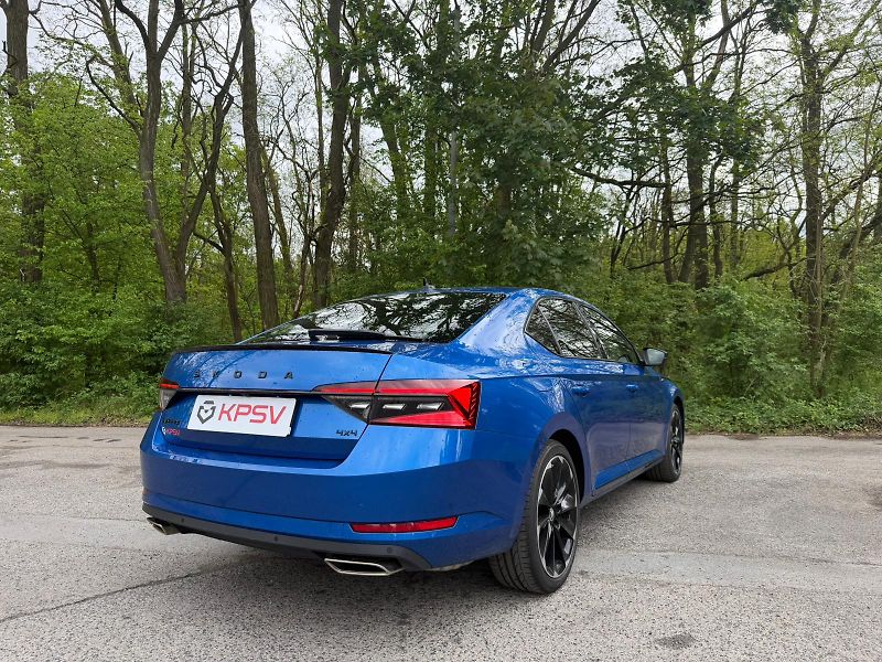 Škoda Superb (2023) SportL 2.0TSI/206kW 4x4, webas - fotka 9 z 30