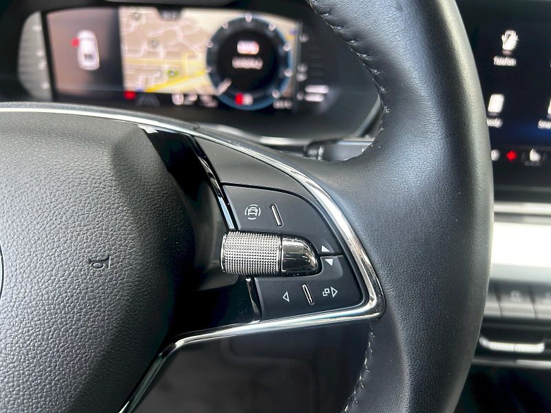 Škoda Octavia (2023) 1.5 TSI 110kW MP6 Style - fotka 9 z 35