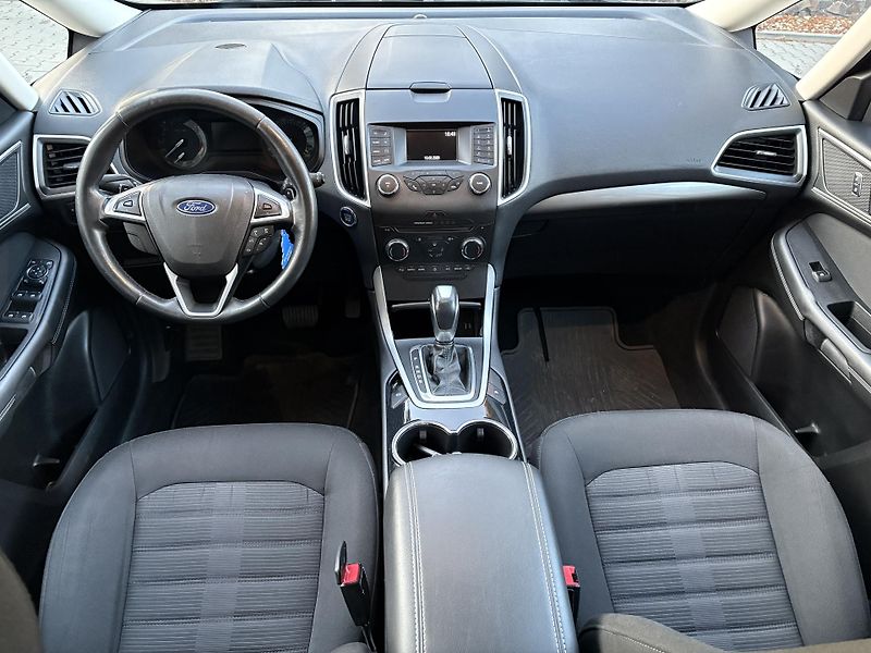 Ford Galaxy (2017) 2.0 TDCi 110 kW  7 MÍST - fotka 6 z 17