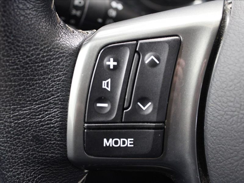 Toyota Yaris 1,5 i Hybrid Comfort At. - fotka 18 z 31