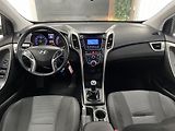 Hyundai i30 1.6 i 88kW ČR 1.MAJ.REZERVACE  - náhled 21
