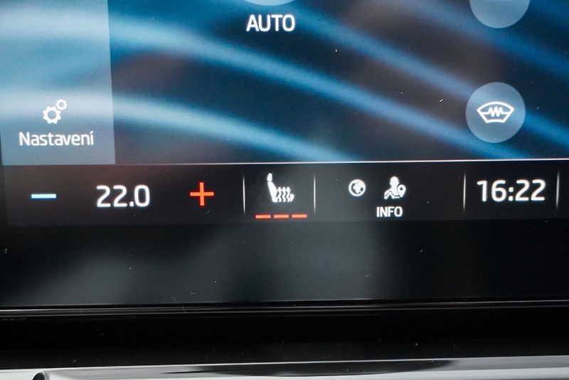 Škoda Octavia 1.5 TSI STYLE PLUS - fotka 19 z 46