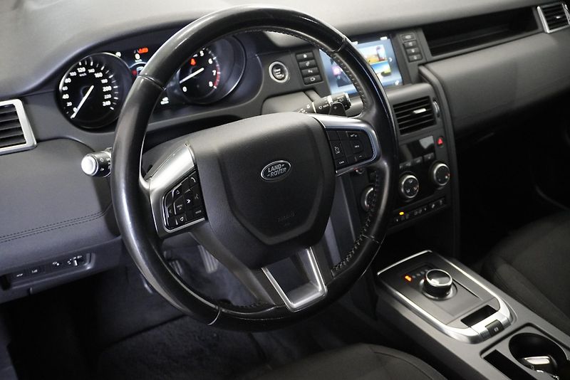 Land Rover Discovery Sport 2.0D 177kW 4x4 AUTOMAT - fotka 14 z 29