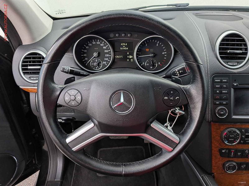 Mercedes-Benz GL (2009) 3.0 CDi GL320 4MATIC, ČR, AT - fotka 15 z 16