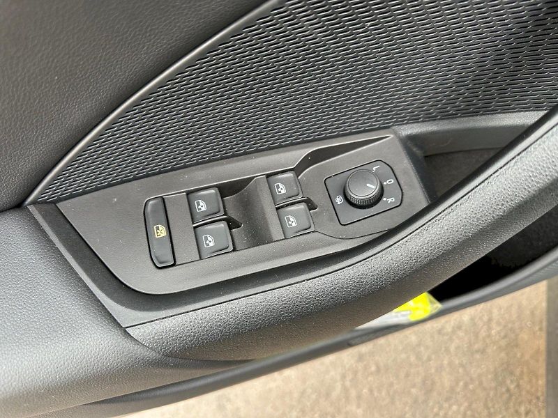 Škoda Octavia (2023) 1,5 TSI / 110 KW / Ambition Pl - fotka 22 z 27
