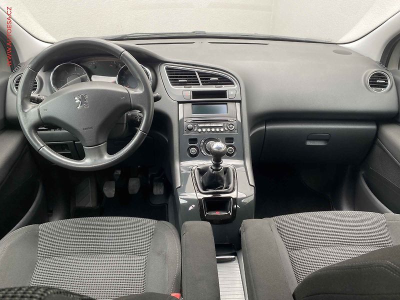 Peugeot 5008 (2011) 1.6 HDi, AC, temp - fotka 8 z 15