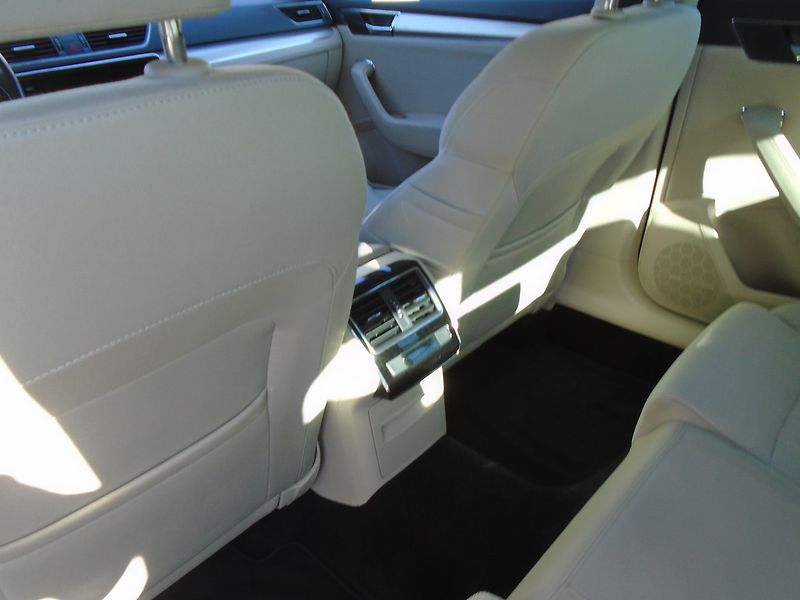 Škoda Superb (2019) 2.0 TDi, ČR - fotka 16 z 26