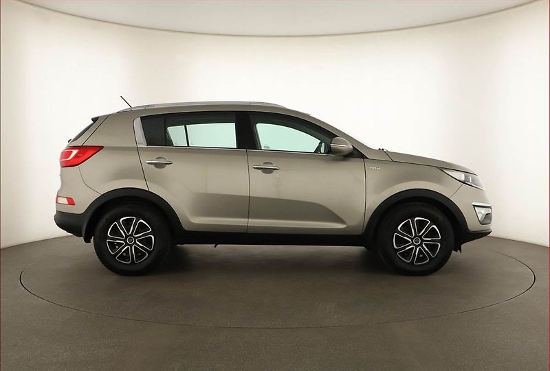 Kia Sportage (2012) 2.0 CRDi, 4X4, Automat - fotka 6 z 14