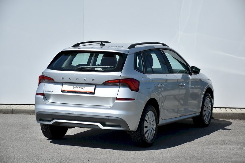 Škoda Kamiq (2022) Ambition 1.0 TSI 81kW - fotka 9 z 28