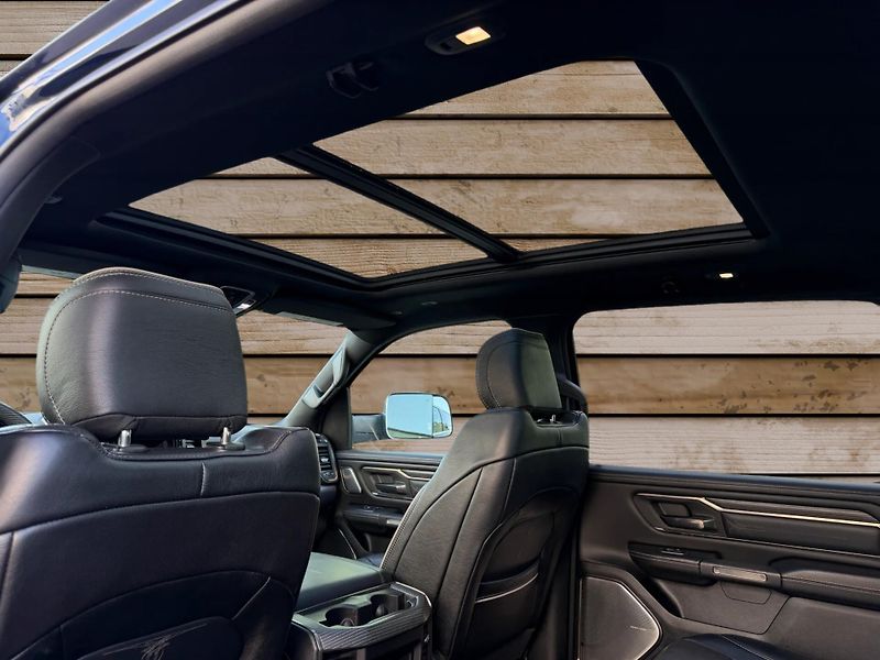 Dodge RAM (2019) +LIMITED+VERTEX+MOTO METAL+ - fotka 13 z 24