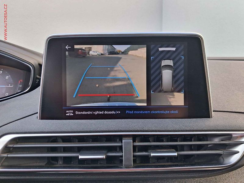 Peugeot 5008 (2019) 1.2 PT, Allure, AT, LED - fotka 17 z 19