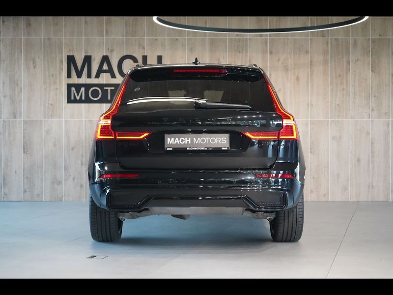 Volvo XC60 T8 PLUS Black Edition, 360°,HK - fotka 10 z 47