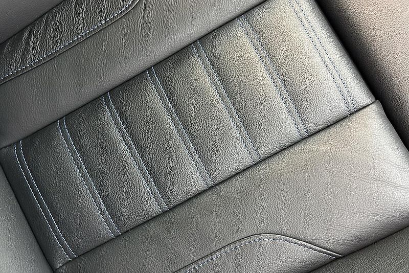 BMW Řada 3 330i xDrive - fotka 14 z 27