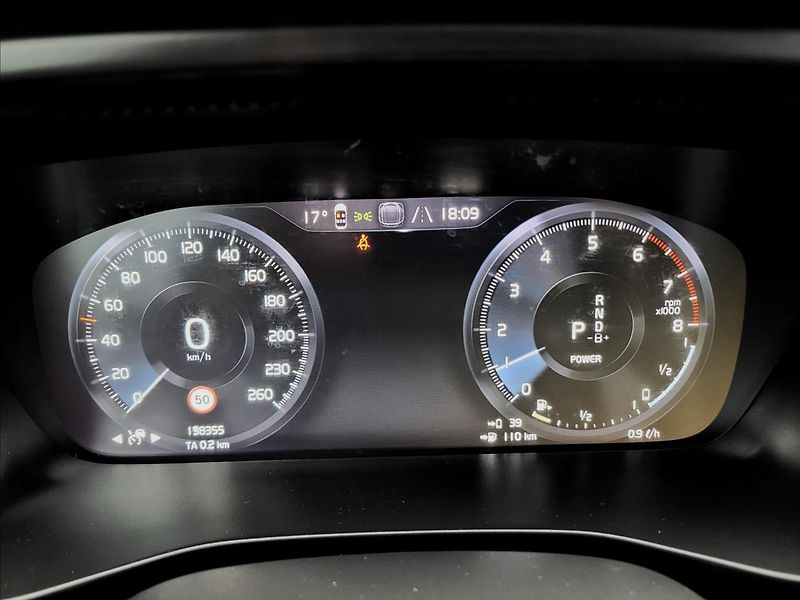 Volvo XC40 T5 Recharge,Inscription,Led - fotka 22 z 48