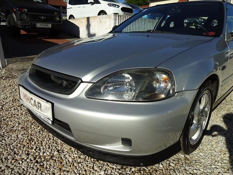 Honda Civic 1,6VTI 118kW - fotka 12 z 51