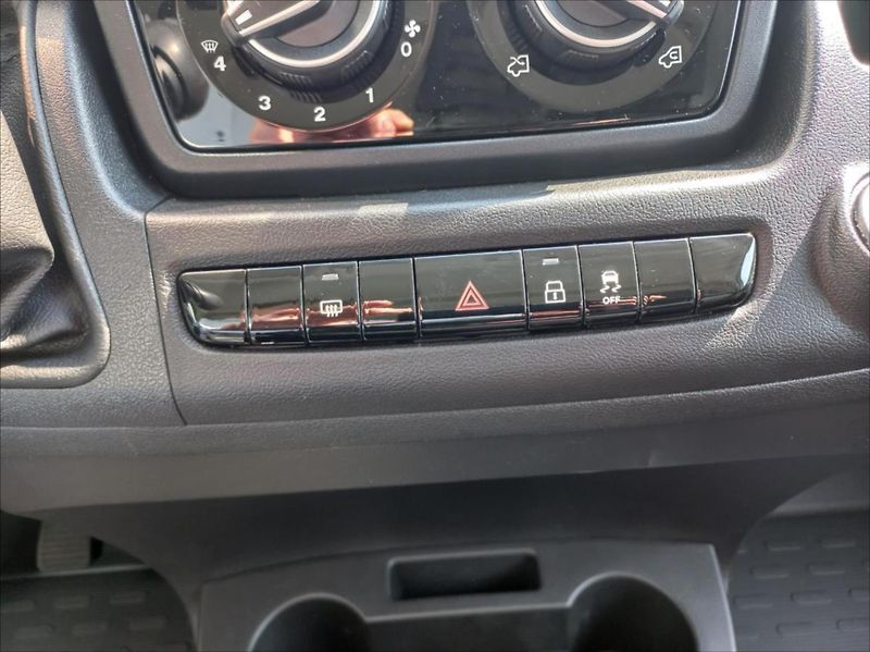 Fiat Ducato 2,2 MTJ 140k  Maxi L3H2 35 - fotka 18 z 18