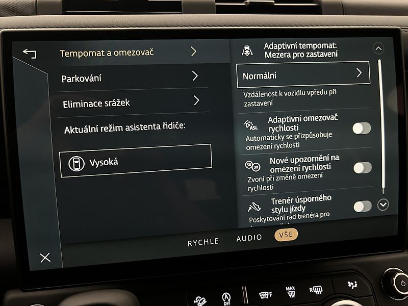 Land Rover Defender (2026) 110 D250 X-DYNAMIC SE AWD Aut - fotka 36 z 48