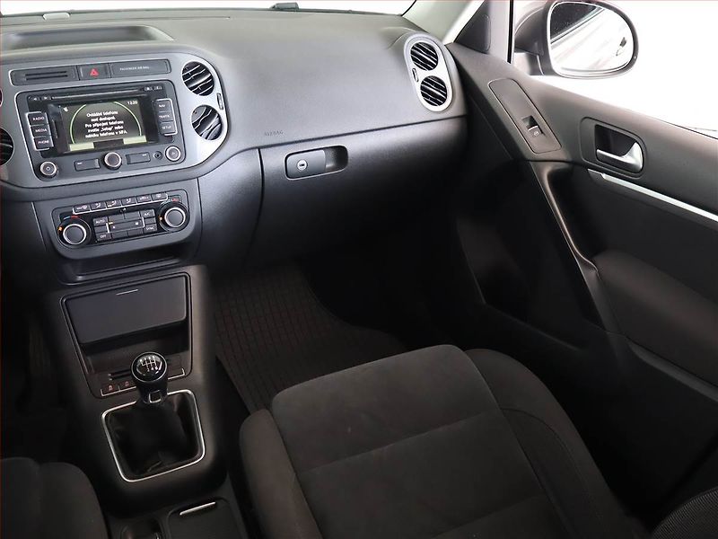 Volkswagen Tiguan (2013) 2.0 TDI, Navi, Tempomat - fotka 8 z 21