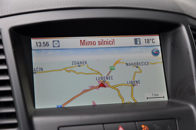 Opel Insignia 1.4i TURBO 103kW KOMBI - fotka 15 z 23