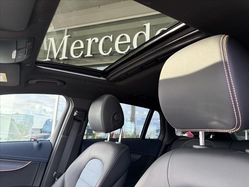 Mercedes-Benz EQC 400 4Matic - fotka 7 z 34